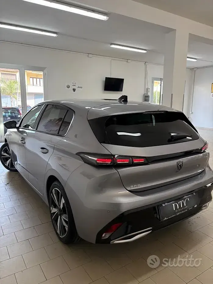 Usata Peugeot 308 GT 131 CV (96 kW) 2023 Grigio Berlina