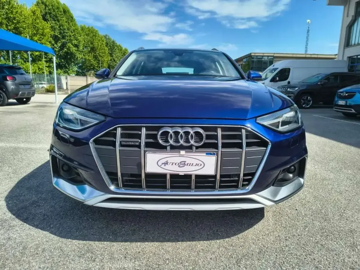 Usata Audi A4 Allroad Business 204 CV (150 kW) 2021 Blu Station wagon