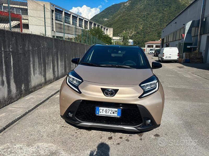 Nuova 2025 Toyota Aygo Due volumi | 18.000 € (Buon prezzo) - Immagine 1/4