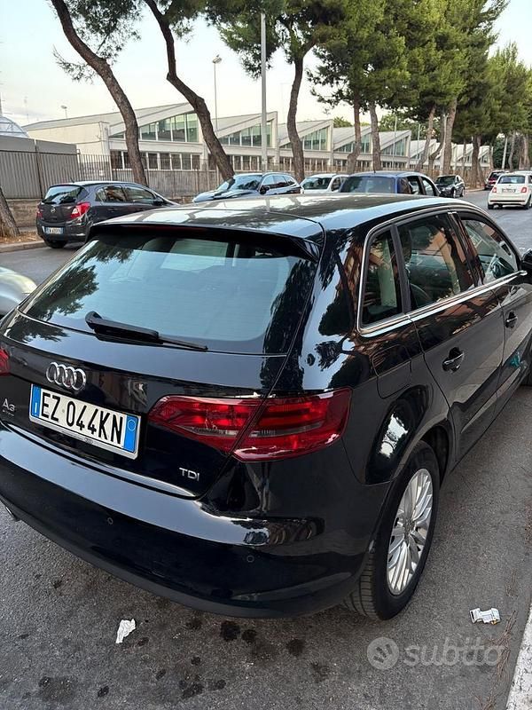 Usata Audi A3 105 CV (77 kW) 2015 Nero Utilitaria