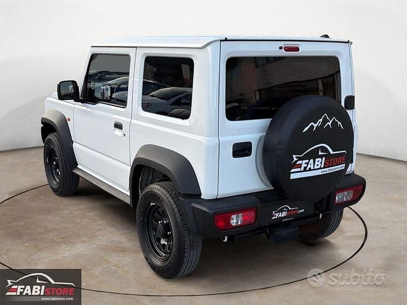 Usata Suzuki Jimny 102 CV (75 kW) 2021 Bianco SUV