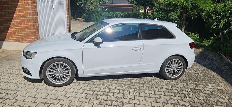 Occasion Audi A3 Ambition 105 ch (77 kW) 2014 Blanc Berline