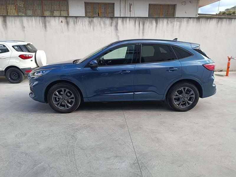 Chrome blue Usata 2023 Ford Kuga ST-Line X SUV | 22.400 € (Ottimo prezzo) - Immagine 1/4