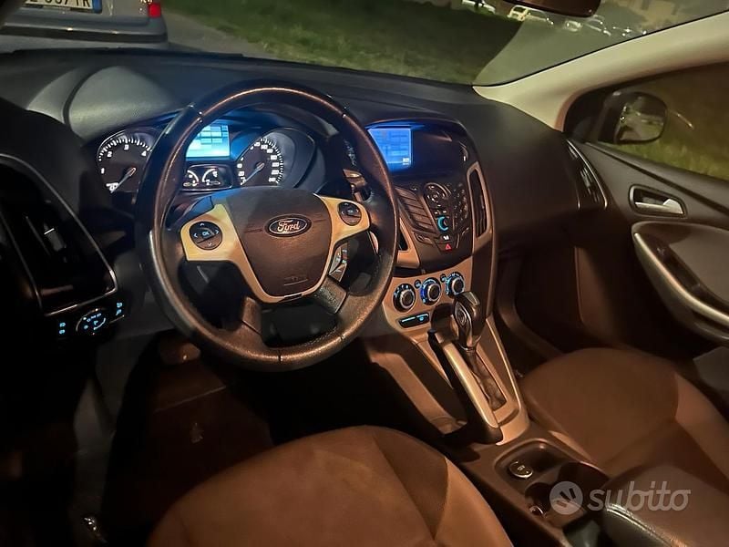 Usata Ford Focus 2012 Grigio Station wagon