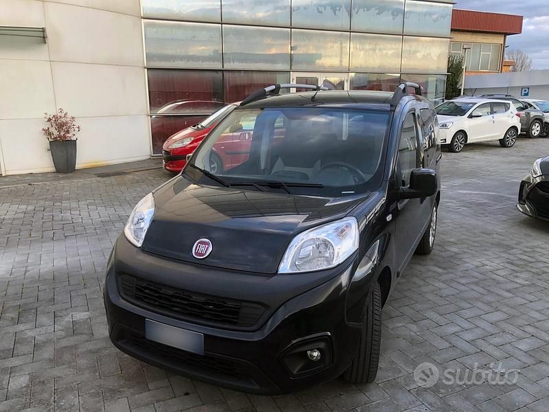 Usata Fiat Qubo Lounge 77 CV (56 kW) 2018 Nero Monovolume