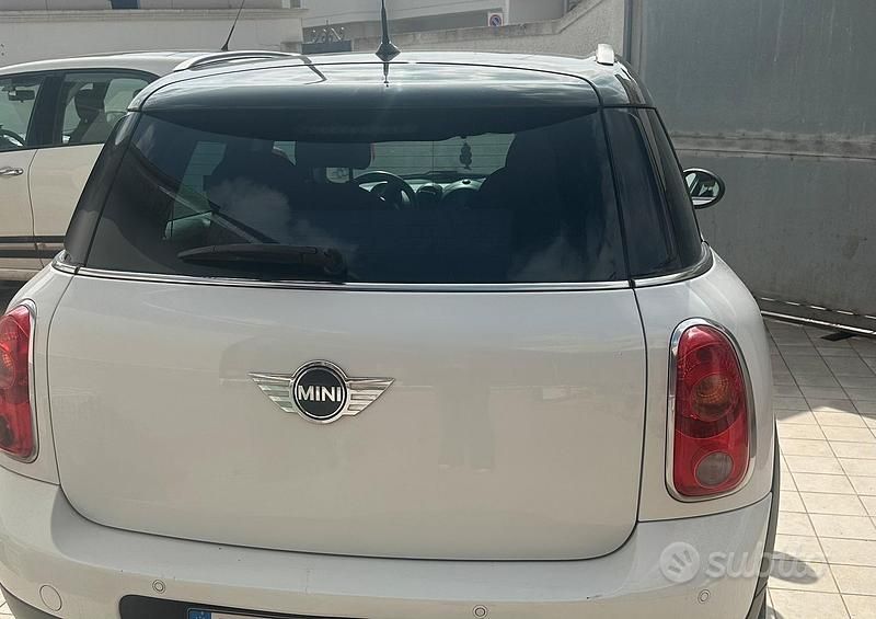 Usata Mini Countryman 111 CV (81 kW) 2014 Bianco SUV