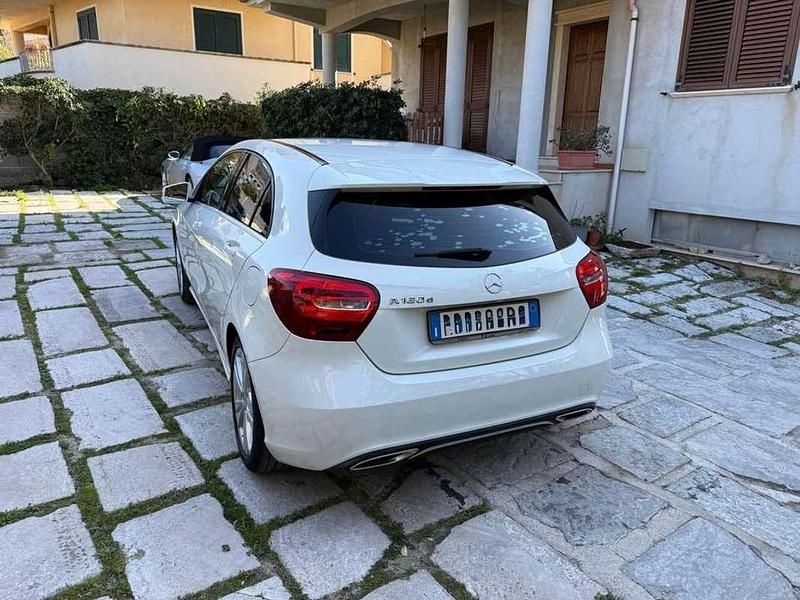 Usata Mercedes A180 109 CV (80 kW) 2016 Bianco Berlina