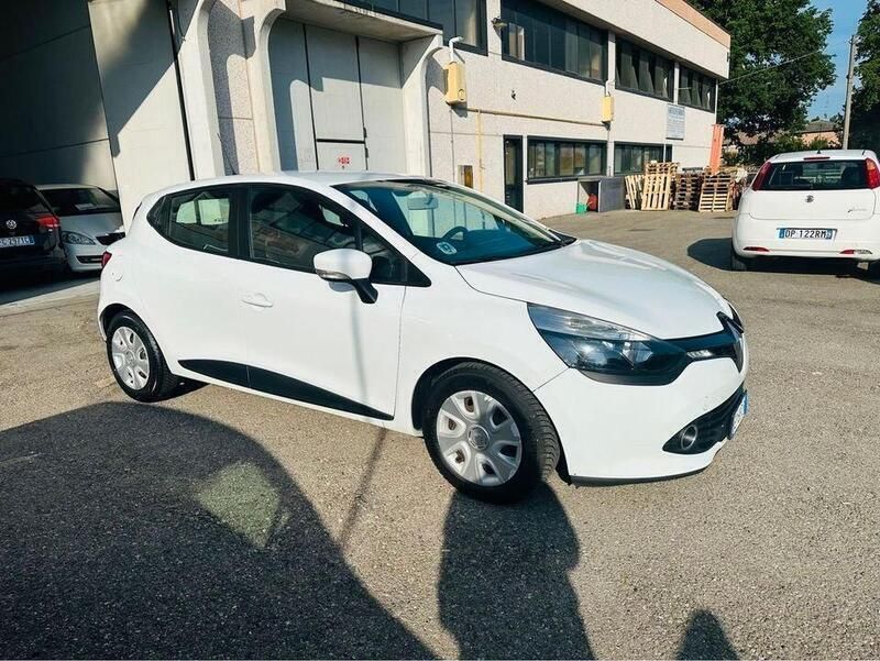Usata Renault Clio IV 75 CV (55 kW) 2013 Other Berlina