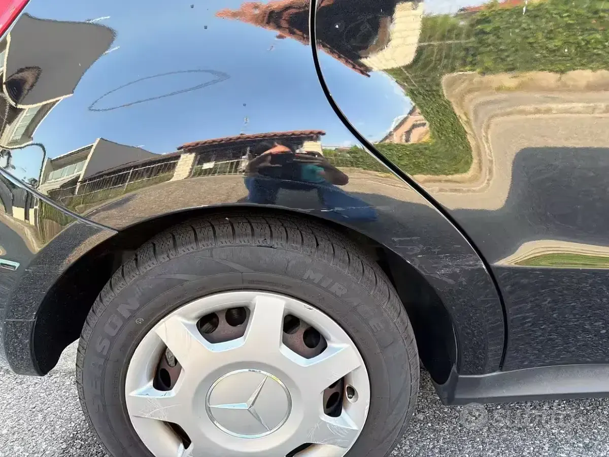 Usata Mercedes A160 95 CV (69 kW) 2011 Nero Utilitaria