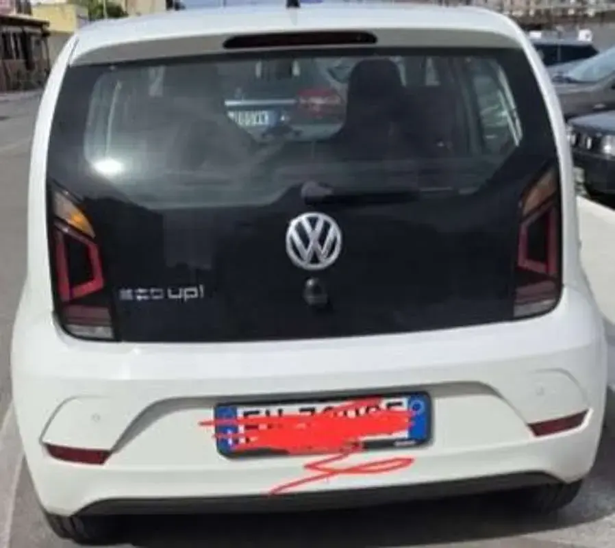 Usata VW up! Highline 68 CV (50 kW) 2017 Bianco Utilitaria