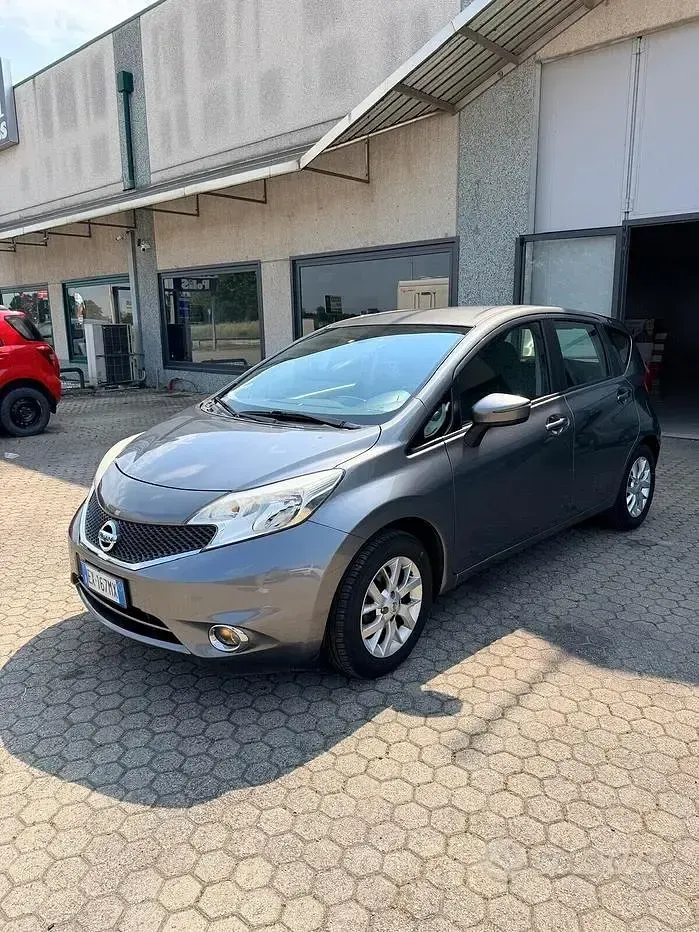 Usata Nissan Note Acenta 80 CV (58 kW) 2014 Grigio Utilitaria