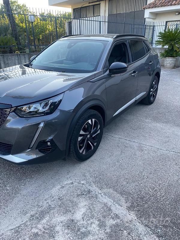 Usata Peugeot 2008 131 CV (96 kW) 2022 Grigio SUV
