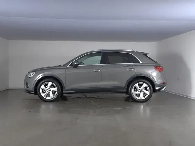 Usata Audi Q3 Advanced 150 CV (110 kW) 2025 Grigio chronos metallizzato SUV