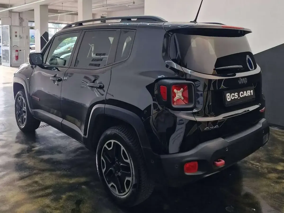 Usata Jeep Renegade Trailhawk 170 CV (125 kW) 2016 Nero SUV