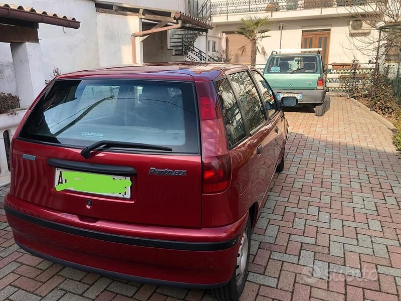 Usata Fiat Punto 75 CV (55 kW) 1995 Berlina