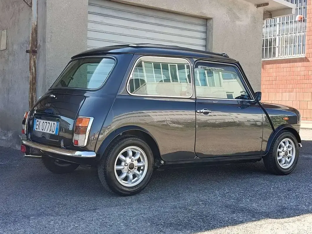 Usata Rover Mini 63 CV (46 kW) 1994 Nero Berlina
