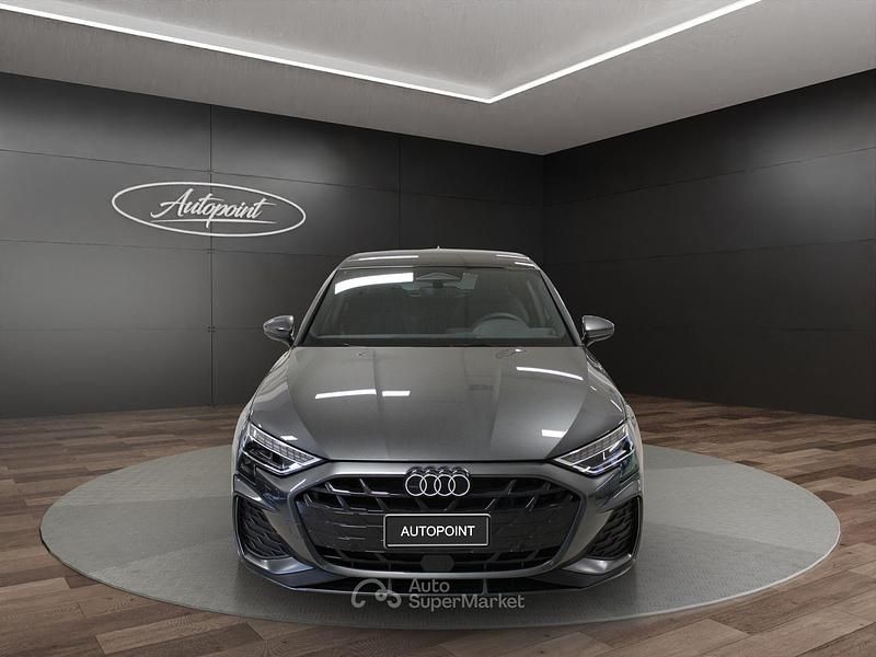 Nieuw Audi A3 S-Line 150 PK (110 kW) 2026 Grijs Sedan