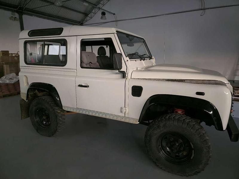Usata 2009 Land Rover Defender SUV | 28.000 € (Super prezzo) - Immagine 1/4