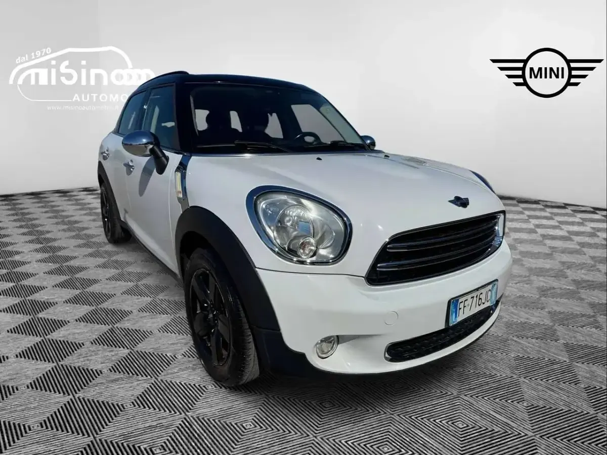 Usata Mini Cooper D Countryman Business 111 CV (81 kW) 2016 Bianco SUV