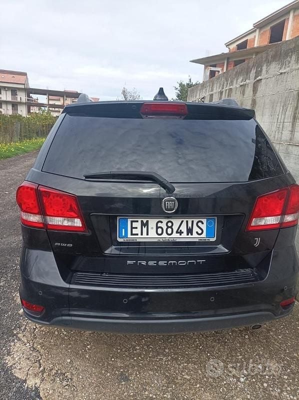 Usata Fiat Freemont 170 CV (125 kW) 2012 Nero SUV