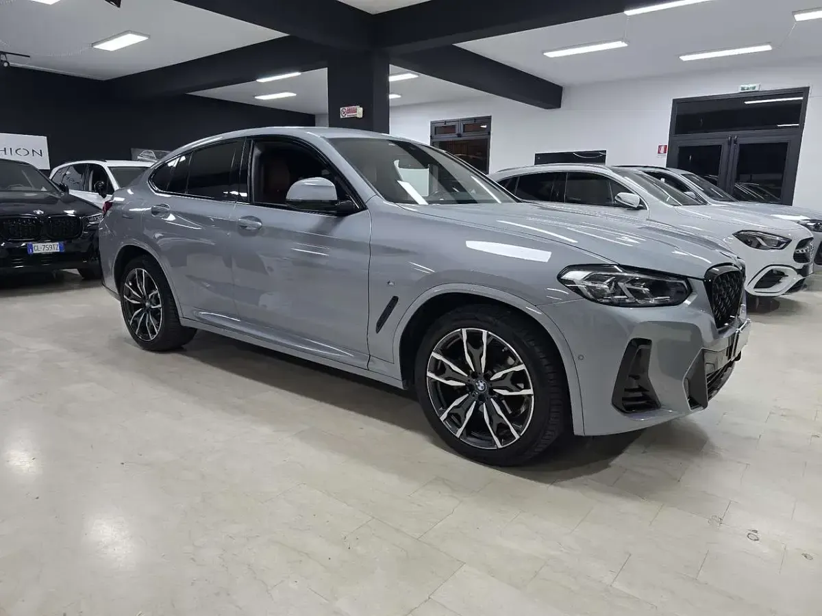 Usata BMW X4 M Sport 190 CV (139 kW) 2022 Brooklyn grey mettalic SUV