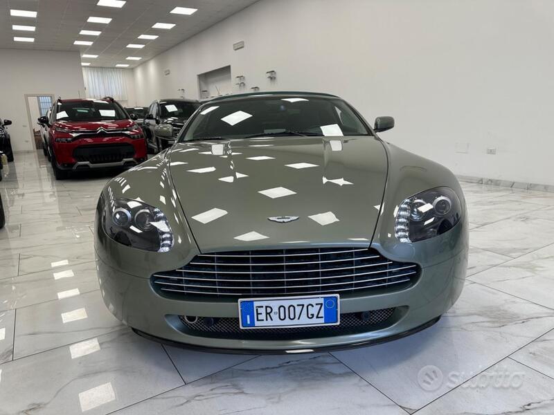 Usato 2008 Aston Martin V8 Vantage 4.7 Benzin 426 CV (57.000 €)
