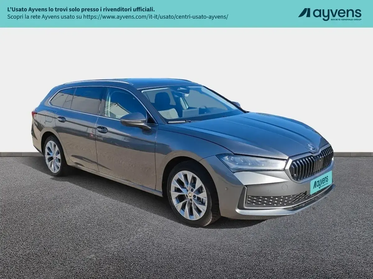 Usata Skoda Superb Style 204 CV (150 kW) 2024 Grigio metallizzato Station wagon