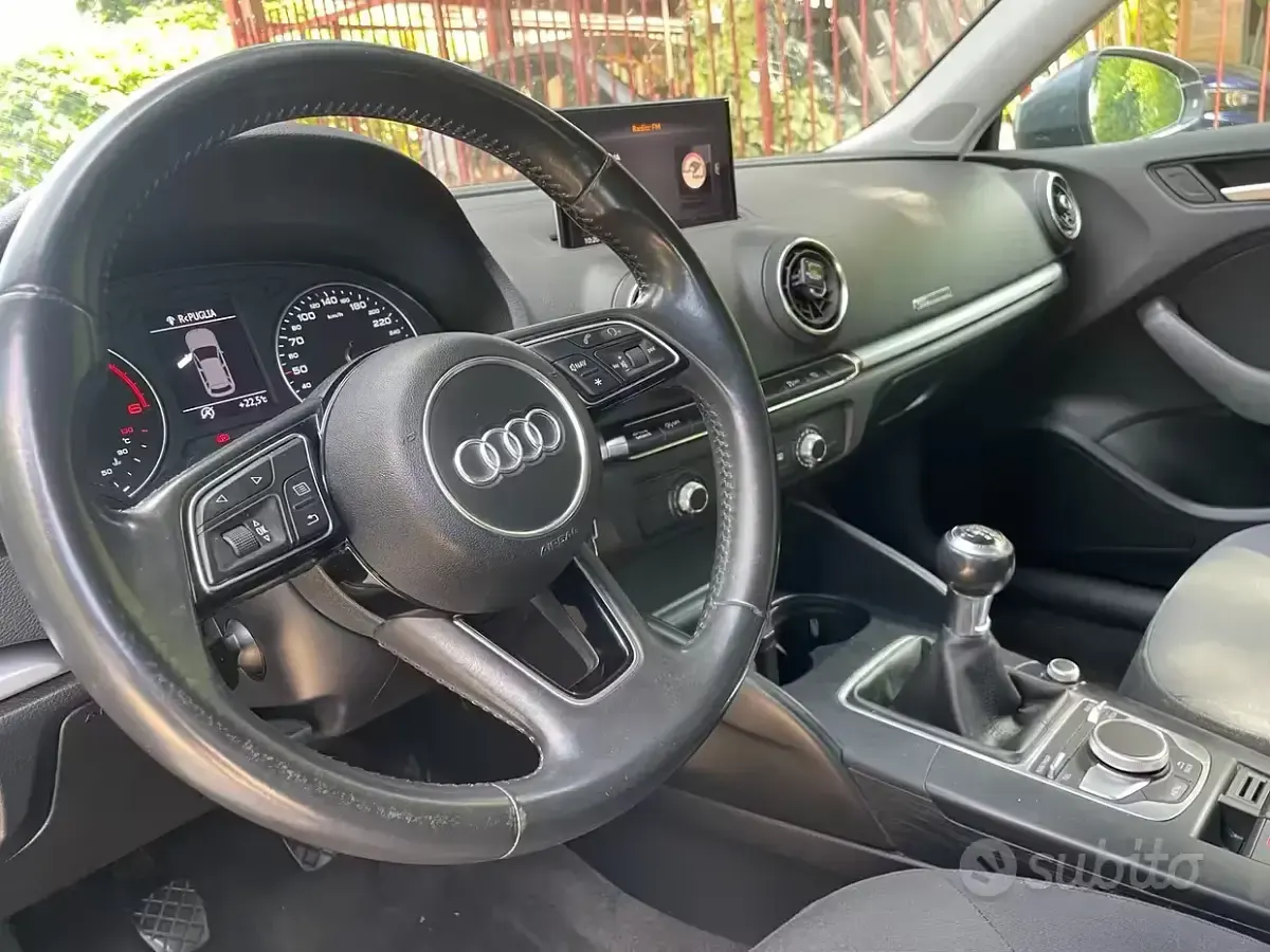 Usata Audi A3 Sport 116 CV (85 kW) 2018 Grigio Berlina