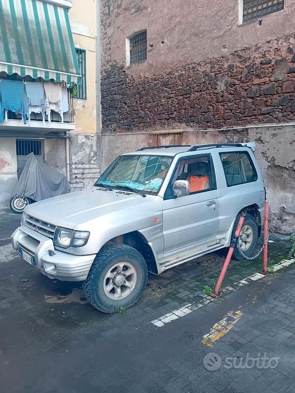 Usata Mitsubishi Pajero 1999 Grigio SUV