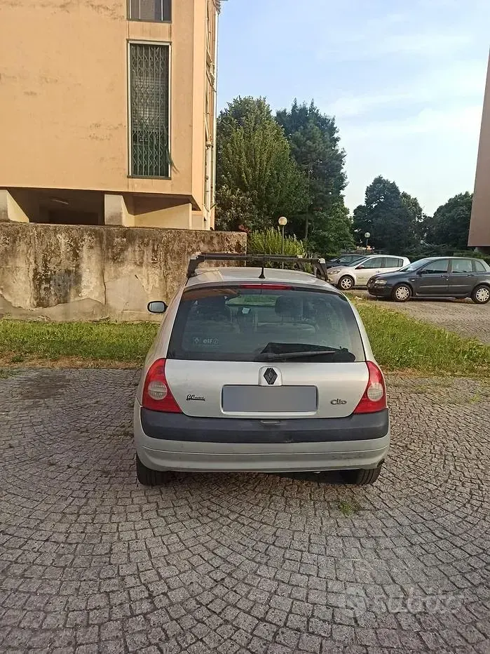 Usata Renault Clio 58 CV (42 kW) 2003 Utilitaria