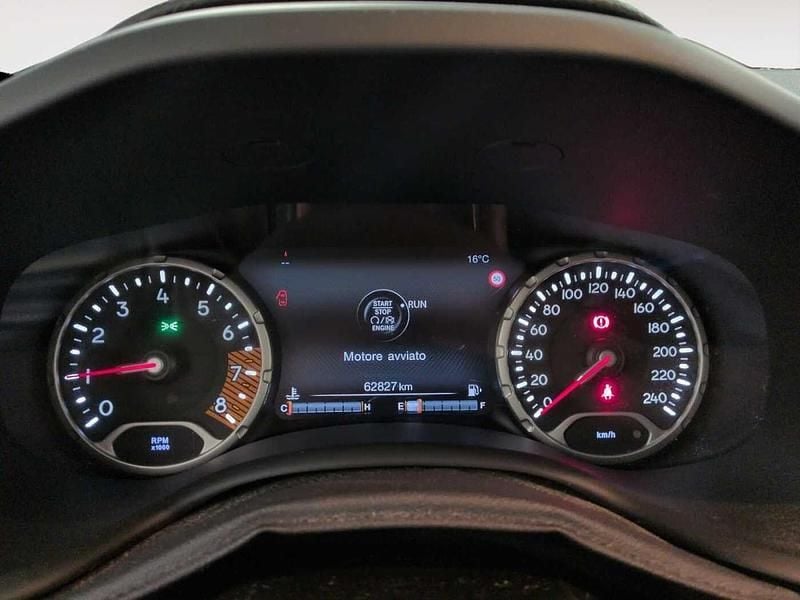 Begagnad Jeep Renegade Limited 120 HK (88 kW) 2019 Grå SUV