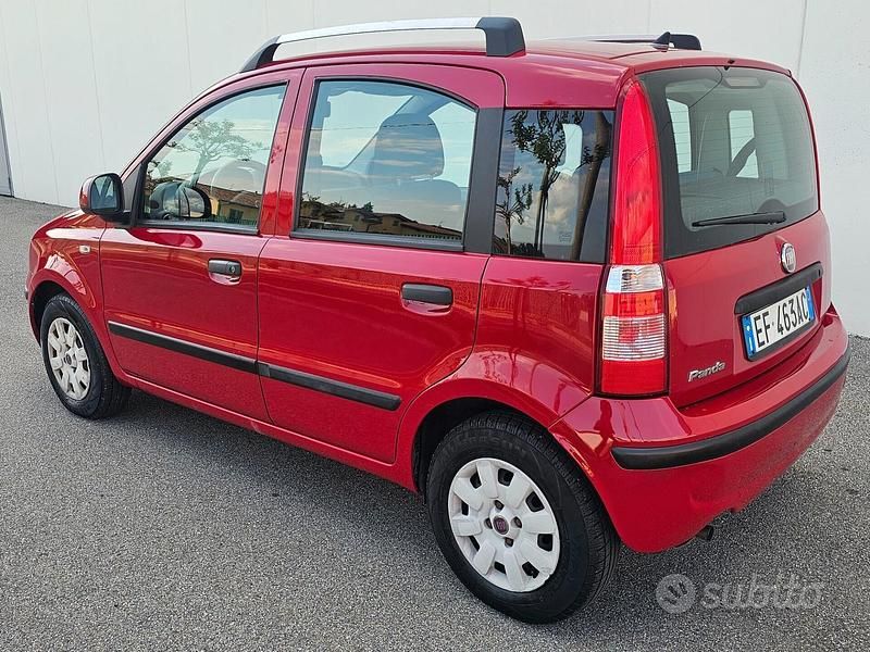 Usata Fiat Panda Emotion 60 CV (44 kW) 2010 Rosso Utilitaria