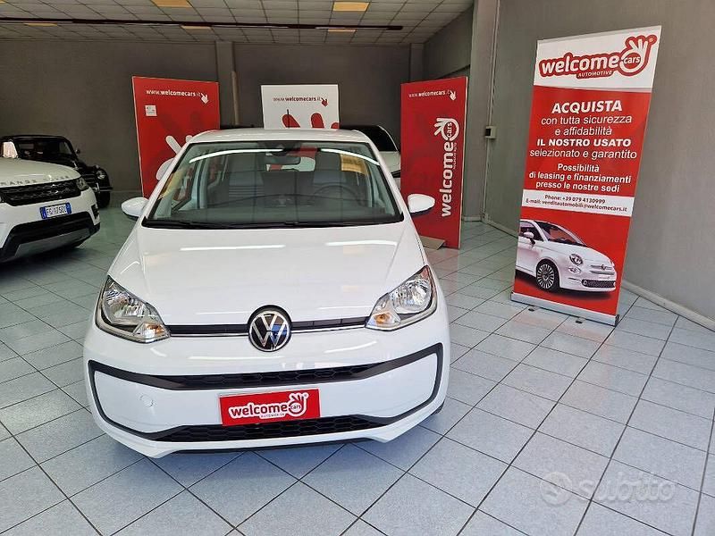 Usata VW up! move up! 65 CV (47 kW) 2023 Bianco Utilitaria