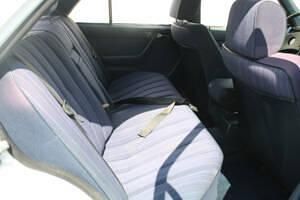 Usata Mercedes 300 116 CV (85 kW) 1985 Bianco Berlina