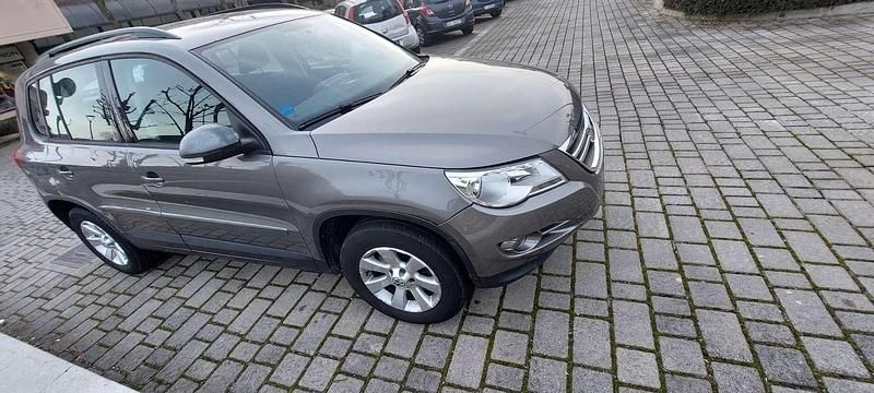 Usata VW Tiguan 140 CV (102 kW) 2008 Grigio SUV