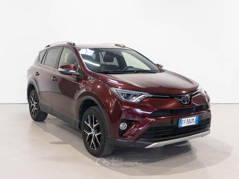 Usata Toyota RAV4 143 CV (105 kW) 2016 Rosso SUV