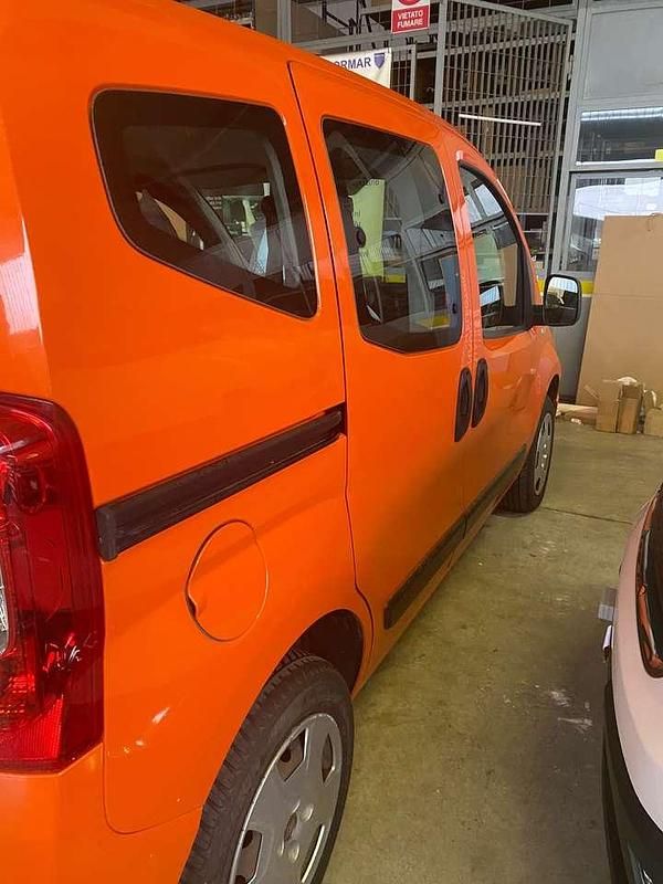 Usata Fiat Qubo Easy 77 CV (56 kW) 2019 Arancione Monovolume