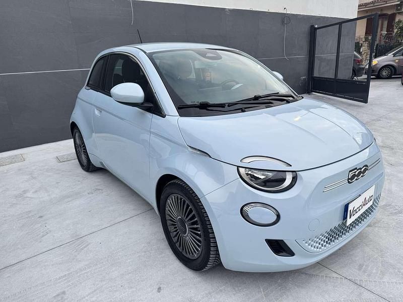Usata Fiat 500e La Prima 42 kW (58 CV) 2020 Other Utilitaria