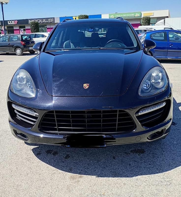 Usata Porsche Cayenne Turbo 500 CV (367 kW) 2013 Nero SUV