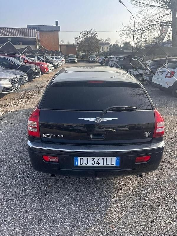 Usata Chrysler 300C Touring 217 CV (159 kW) 2007 Nero Station wagon