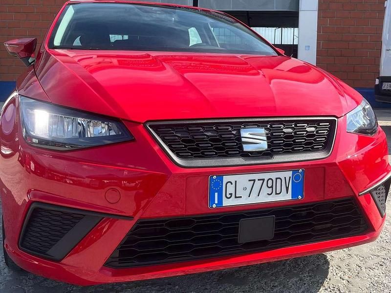 Rosso Usata 2022 Seat Ibiza Reference Tre volumi | 10.900 € (Super prezzo) - Immagine 1/4