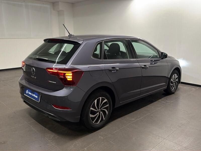 Usata VW Polo Life 95 CV (69 kW) 2022 Grigio Utilitaria