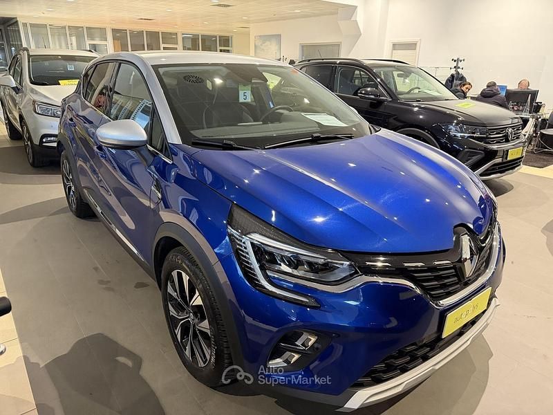 Usata Renault Captur Techno 91 CV (66 kW) 2024 Blu/azzurro SUV