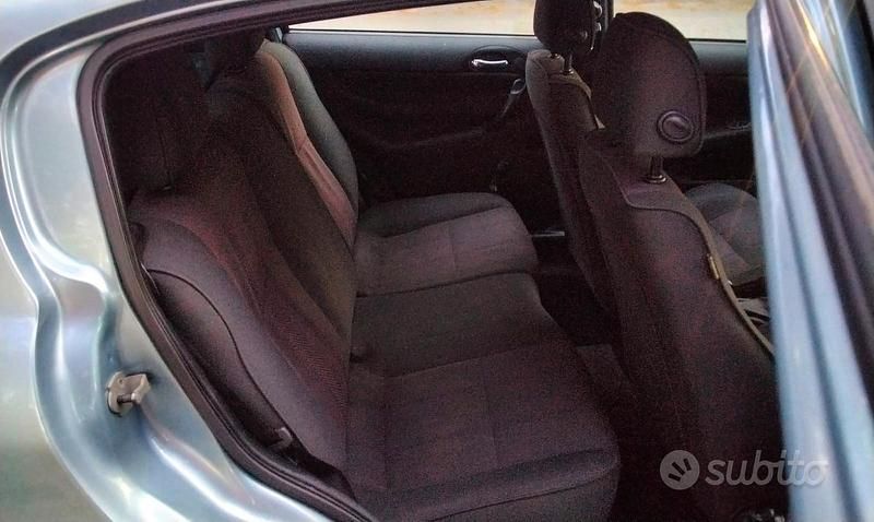 Usata Alfa Romeo 147 2004 Utilitaria