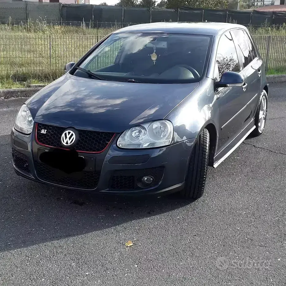 Usata VW Golf IV 105 CV (77 kW) 2004 Utilitaria