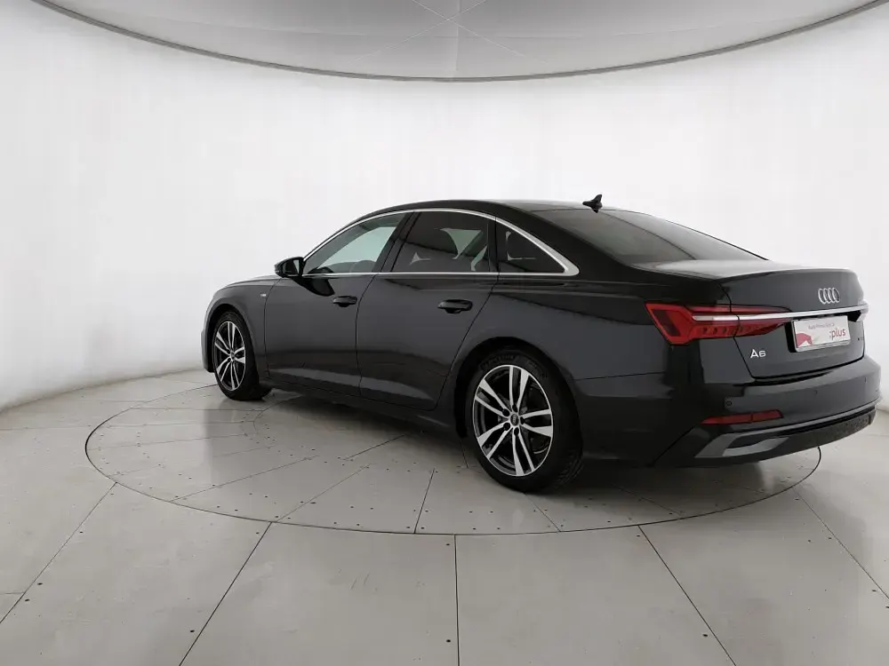 Usado Audi A6 S-Line 204 CV (150 kW) 2024 Negro Berlina