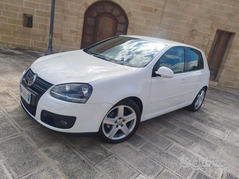 Usata VW Golf V 140 CV (102 kW) 2008 Bianco Berlina
