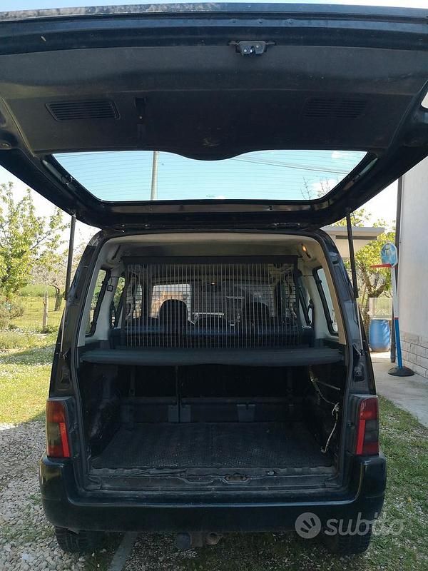Usata Citroën Berlingo 90 CV (66 kW) 2006 Nero Monovolume