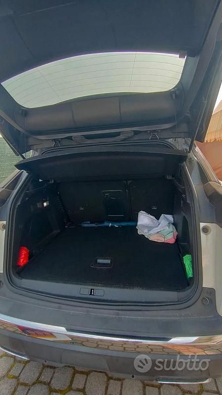 Usata Peugeot 3008 GT-line 131 CV (96 kW) 2018 Bianco SUV