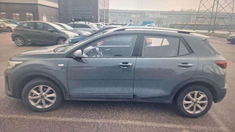 Usata Kia Stonic Style 84 CV (61 kW) 2023 Grigio scuro SUV